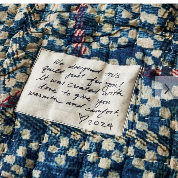 Pottery Barn - Love Handcrafted Reversible Quilt - NWOT - Picture 7 of 11